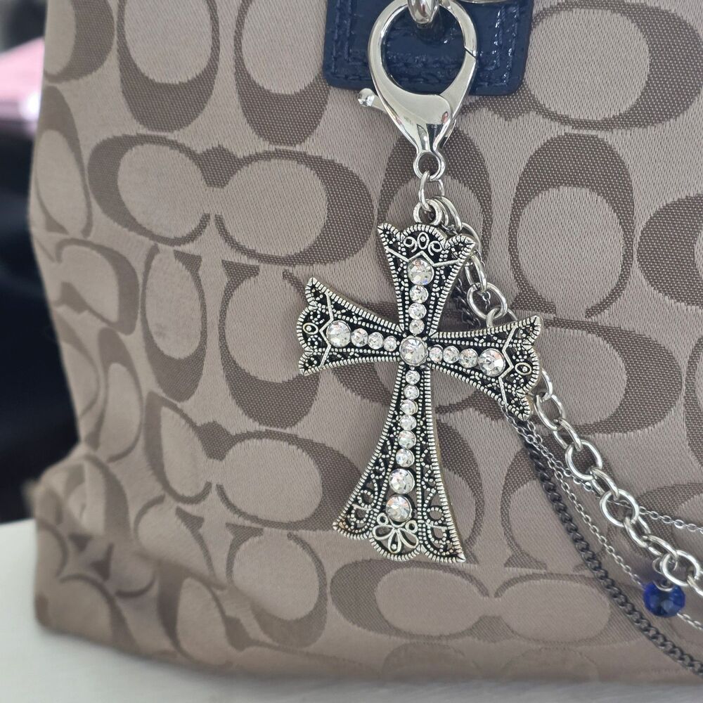 Gothic Cross & Vintage Key Purse/Belt Chain, Multi-Strand Bag Swag Charm - Picture 3 of 4